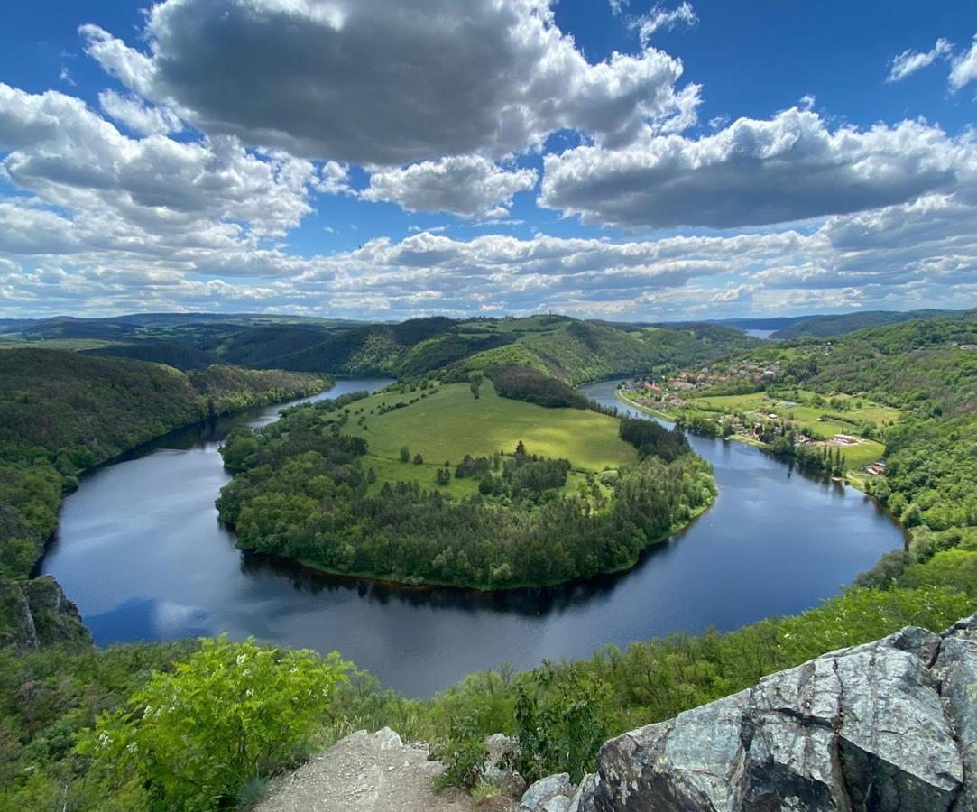Penzion U Svarcu Zduchovice Экстерьер фото