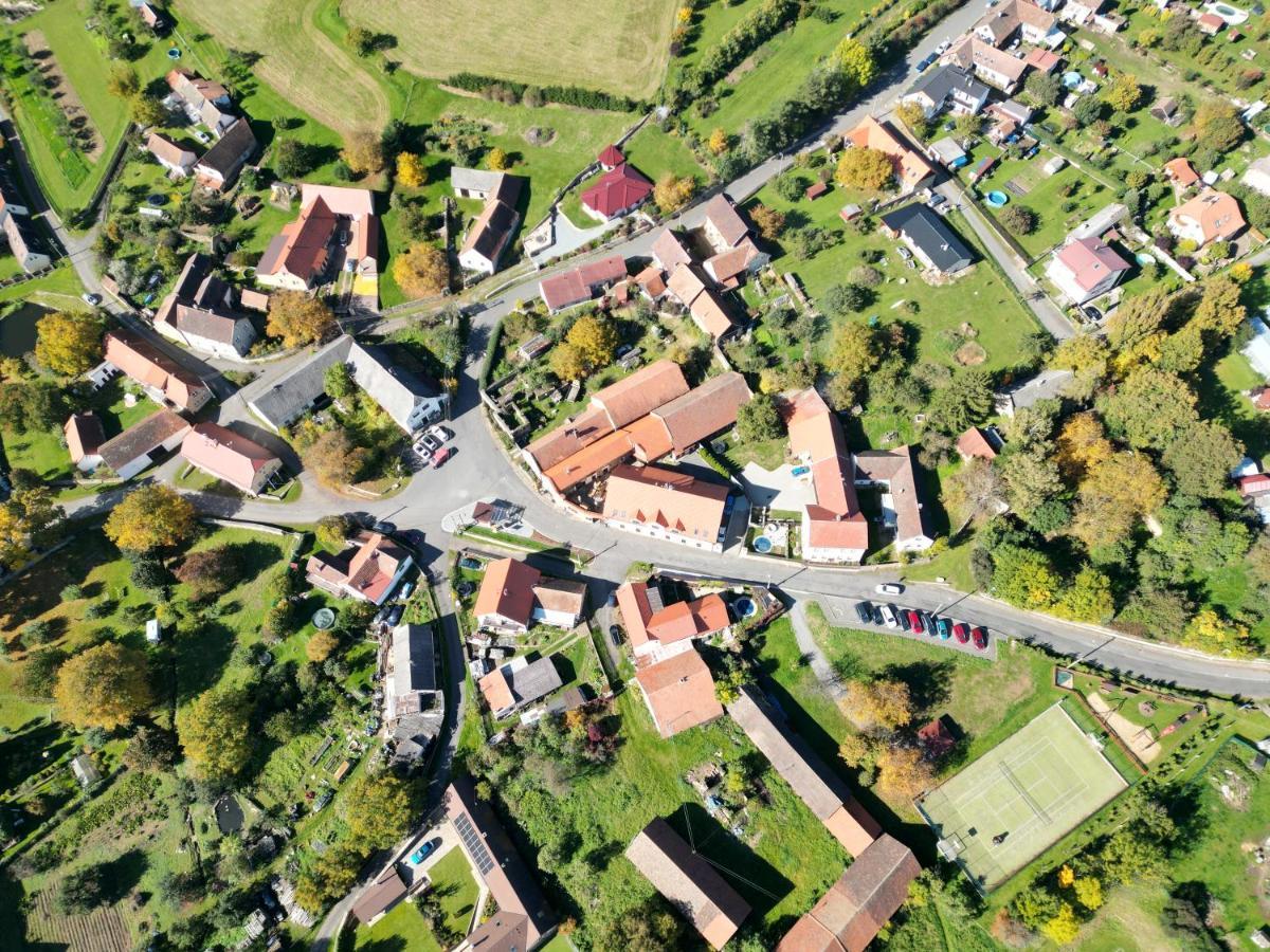 Penzion U Svarcu Zduchovice Экстерьер фото
