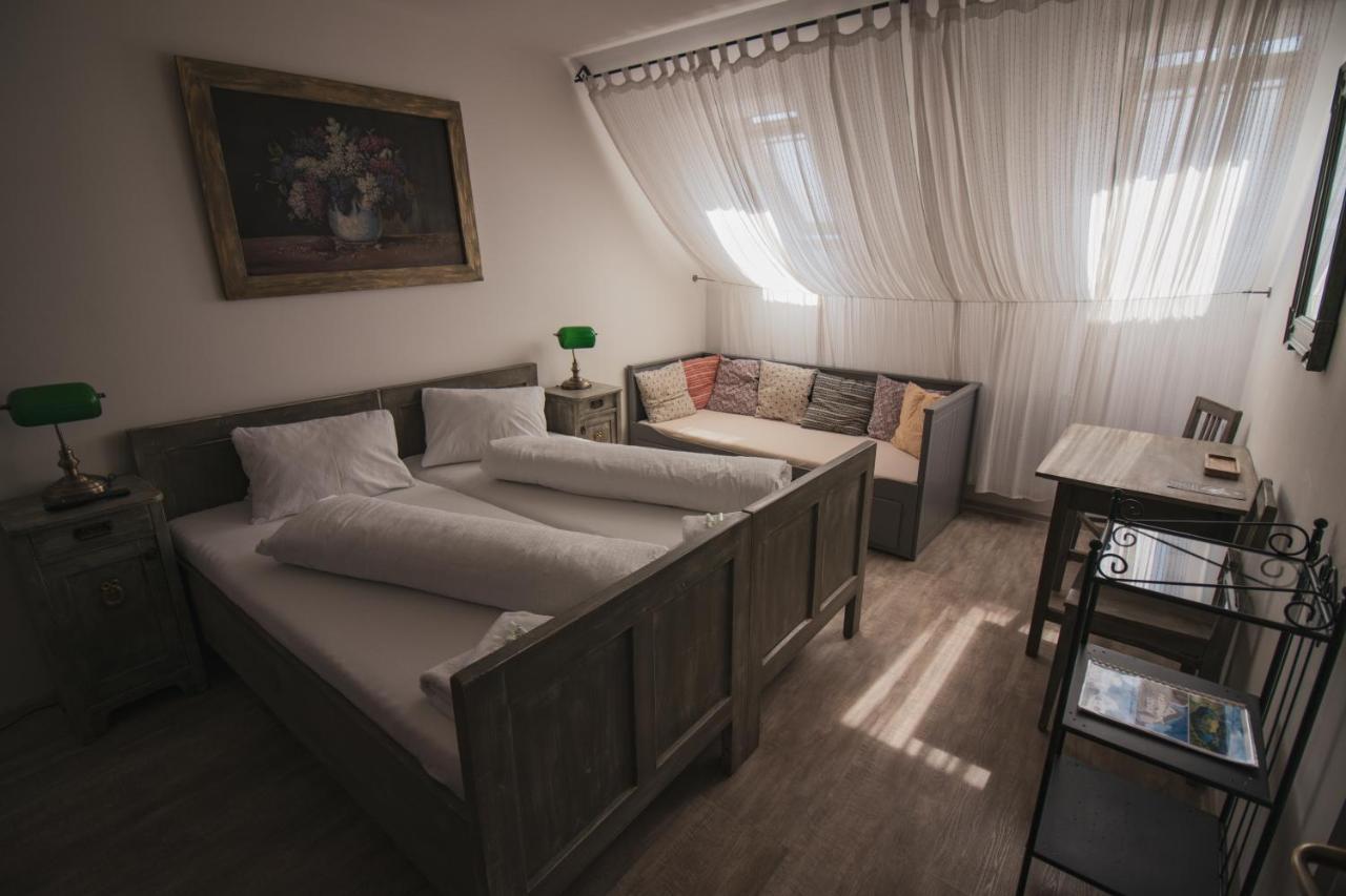Penzion U Svarcu Zduchovice Экстерьер фото