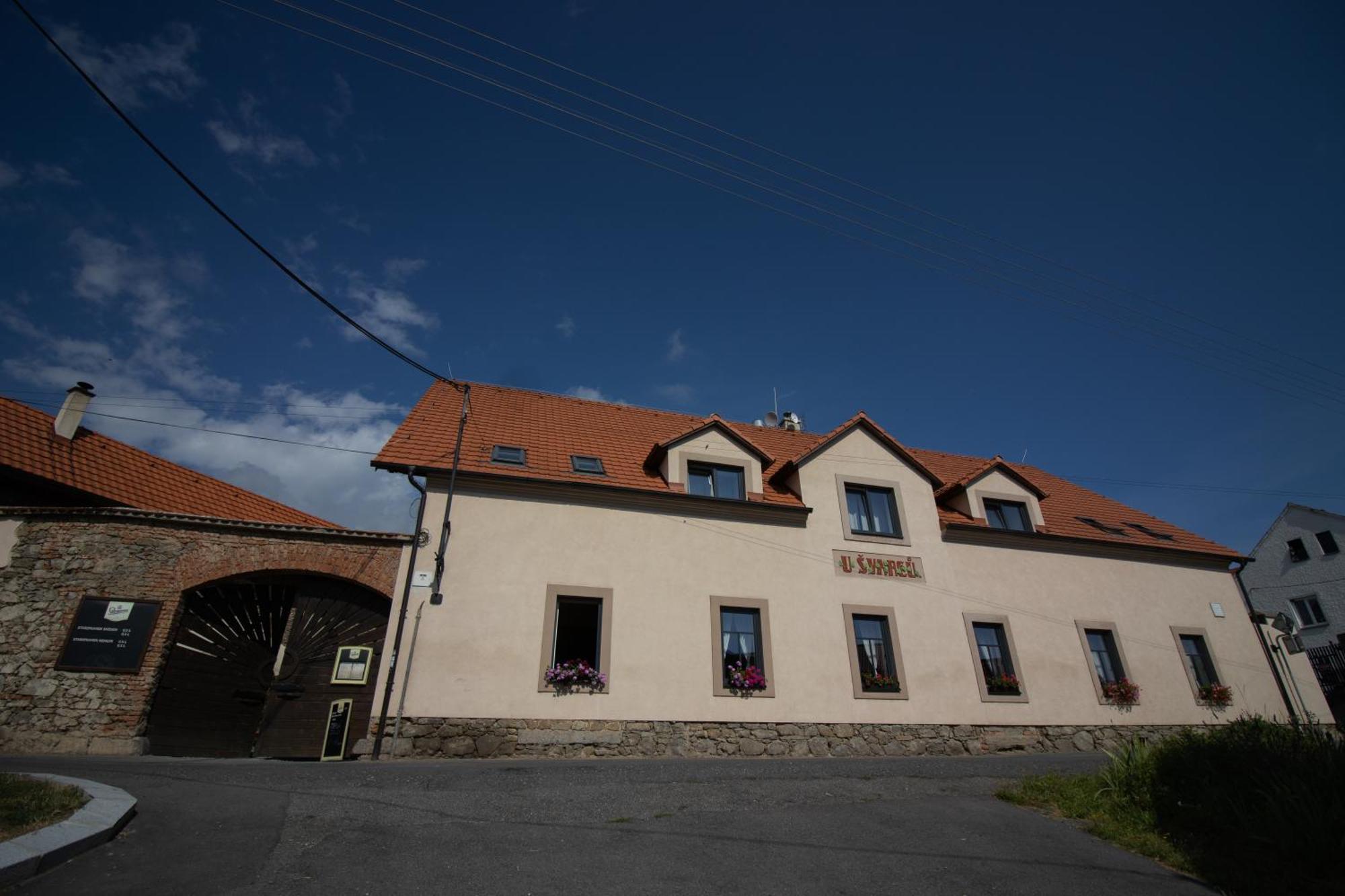 Penzion U Svarcu Zduchovice Экстерьер фото